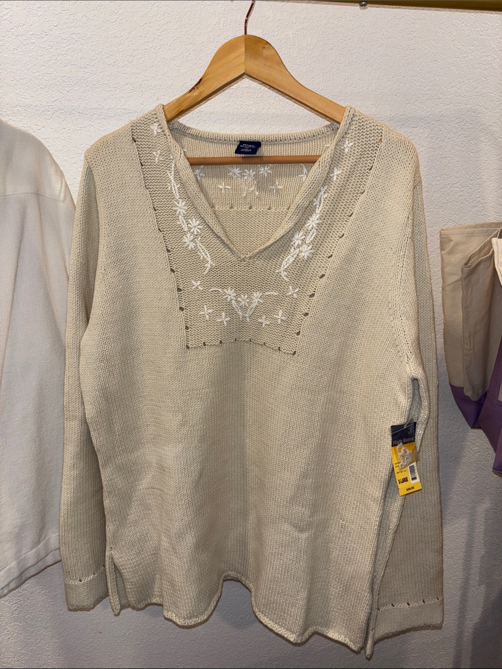 High Sierra Cream V-Neck Sweater with White Floral Embroidery